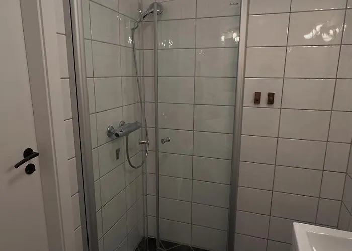 Apartment Elegant In Bergen- Private Outdoor Patio And Free Parking *